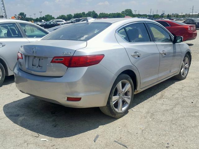 19VDE1F72DE004280 - 2013 ACURA ILX 20 TEC SILVER photo 4