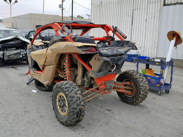 3JBVXAW24HK002602 - 2017 CAN-AM MAVERICK X TWO TONE photo 3