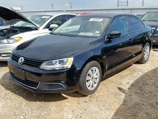 3VW2K7AJXEM432678 - 2014 VOLKSWAGEN JETTA BASE BLACK photo 2