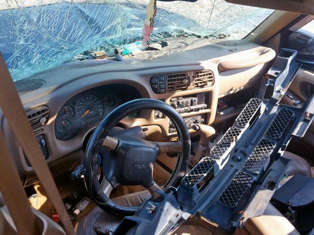 1GNDT13W6Y2128457 - 2000 CHEVROLET BLAZER BLUE photo 9