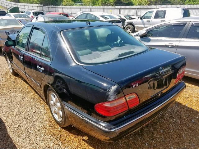 WDBJF65J31B212676 - 2001 MERCEDES-BENZ E 320 BLACK photo 3