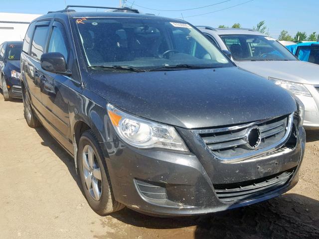 2V4RW3DG0BR717656 - 2011 VOLKSWAGEN ROUTAN SE CHARCOAL photo 1