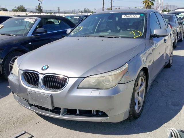 WBANE53536CK82327 - 2006 BMW 525 I GRAY photo 2