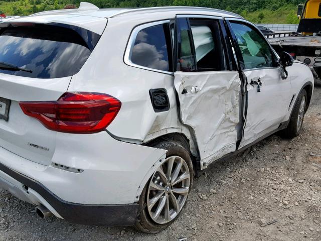 5UXTR9C52JLD71029 - 2018 BMW X3 XDRIVE3 WHITE photo 9