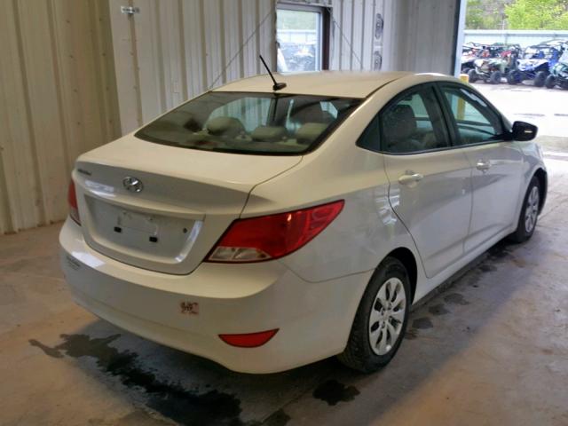 KMHCT4AE0HU297440 - 2017 HYUNDAI ACCENT SE WHITE photo 4