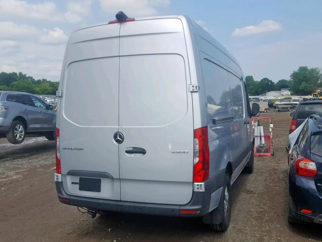 WD4PF0CD6KP037176 - 2019 MERCEDES-BENZ SPRINTER 2 SILVER photo 4