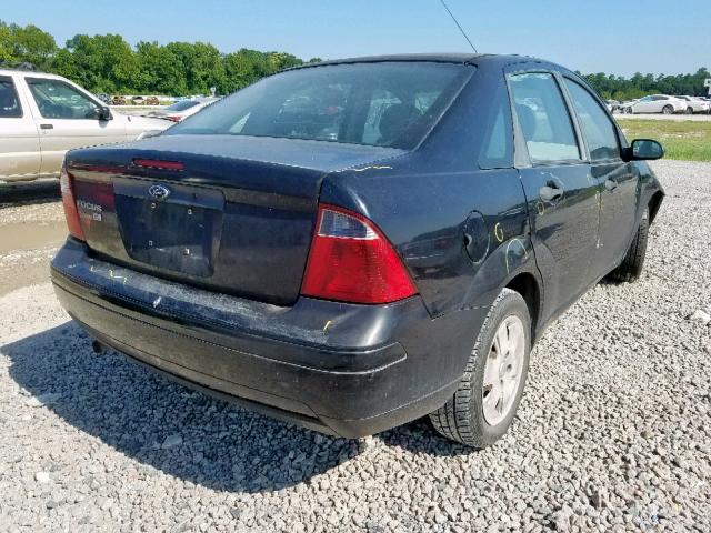 1FAFP34N77W364944 - 2007 FORD FOCUS ZX4 BLACK photo 4