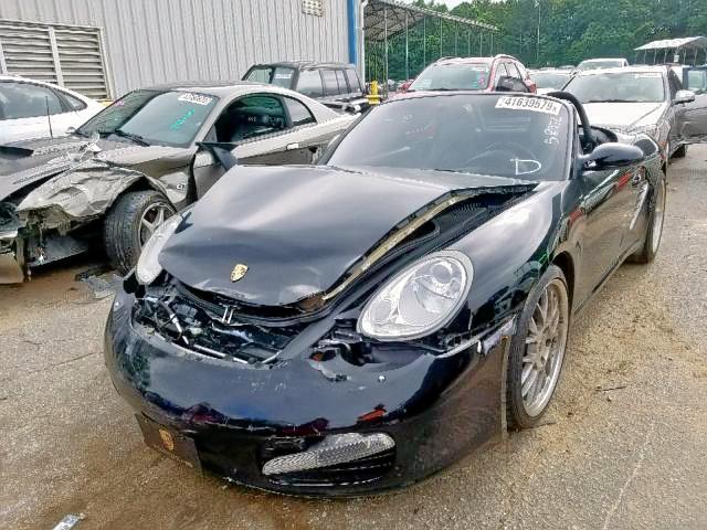 WP0CA29826U710677 - 2006 PORSCHE BOXSTER BLACK photo 2