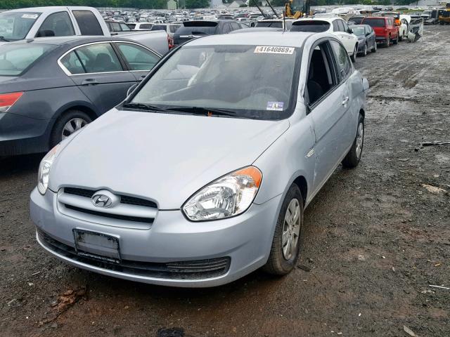 KMHCM3ACXAU159237 - 2010 HYUNDAI ACCENT BLU SILVER photo 2