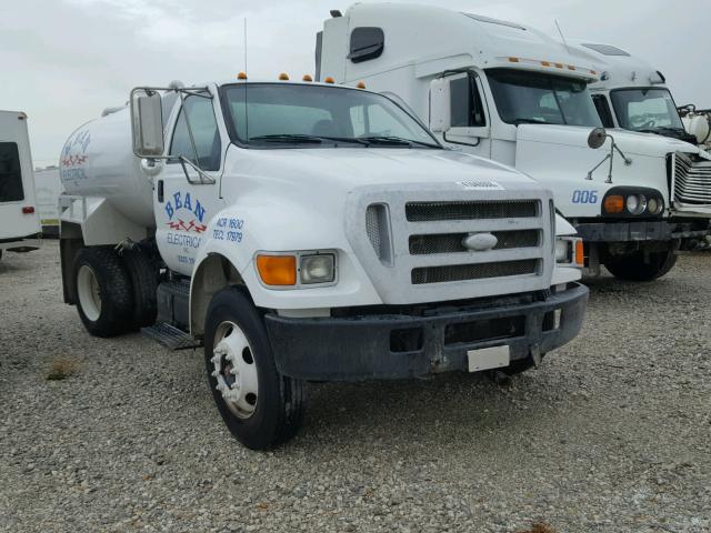 3FRNF65E87V511052 - 2007 FORD F650 SUPER WHITE photo 1