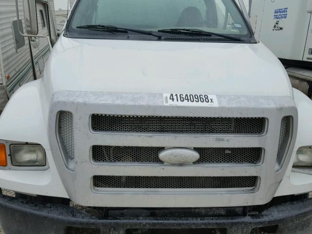 3FRNF65E87V511052 - 2007 FORD F650 SUPER WHITE photo 7