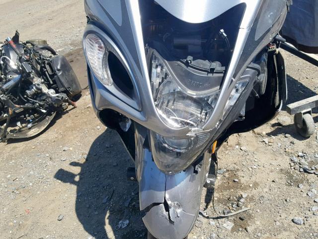 JS1GX72A192102198 - 2009 SUZUKI GSX1300 R SILVER photo 9