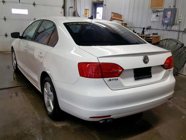 3VWLL7AJ9CM341044 - 2012 VOLKSWAGEN JETTA TDI WHITE photo 3