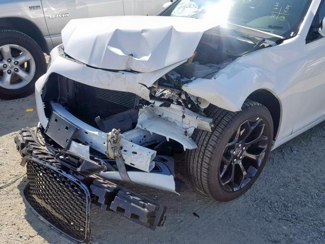 2C3CCABG7KH617872 - 2019 CHRYSLER 300 S WHITE photo 9