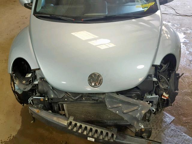 3VWPW31C09M515160 - 2009 VOLKSWAGEN NEW BEETLE ნაცრისფერი ფოტო 7