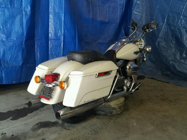 1HD1FBM11FB703555 - 2015 HARLEY-DAVIDSON FLHR ROAD WHITE photo 4