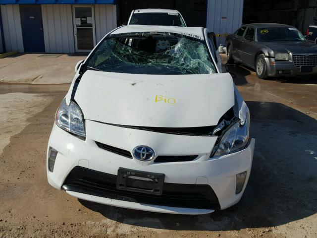 JTDKN3DU7E1816391 - 2014 TOYOTA PRIUS WHITE photo 9