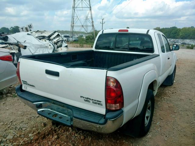 5TETU62N98Z555053 - 2008 TOYOTA TACOMA PRE WHITE photo 4