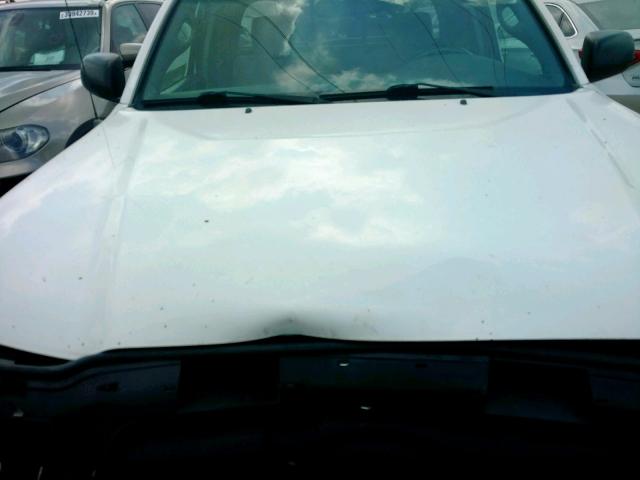 5TETU62N98Z555053 - 2008 TOYOTA TACOMA PRE WHITE photo 7