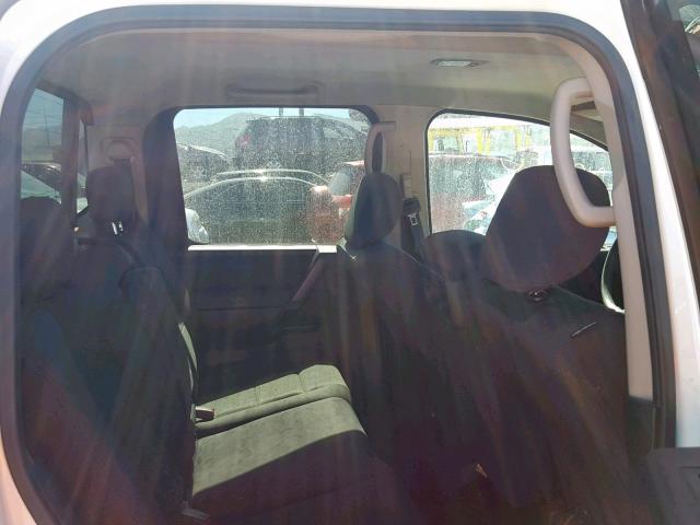 1N6AA0EKXBN326225 - 2011 NISSAN TITAN S WHITE photo 6