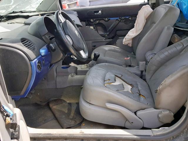 3VWDD21C31M461392 - 2001 VOLKSWAGEN NEW BEETLE შავი ფოტო 5