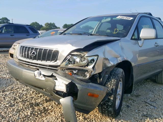 JTJGF10U320145250 - 2002 LEXUS RX 300 SILVER photo 9