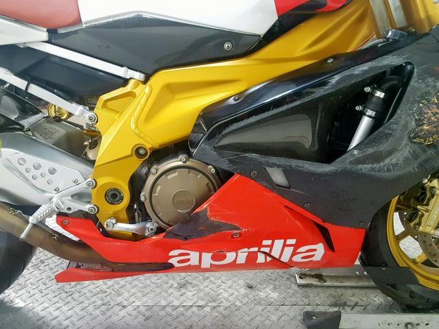 ZD4RRTR069S001239 - 2009 APRILIA RSV 1000 R TWO TONE photo 11