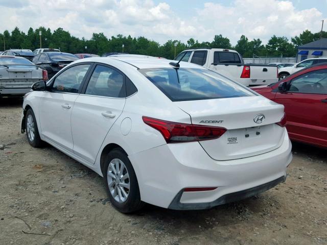 3KPC24A33KE040896 - 2019 HYUNDAI ACCENT SE WHITE photo 3