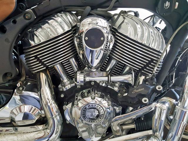 56KTRAAA8G3334330 - 2016 INDIAN MOTORCYCLE CO. ROADMASTER BLACK photo 7