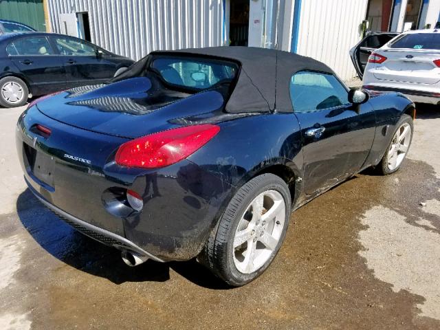 1G2MB33B16Y102688 - 2006 PONTIAC SOLSTICE BLACK photo 4