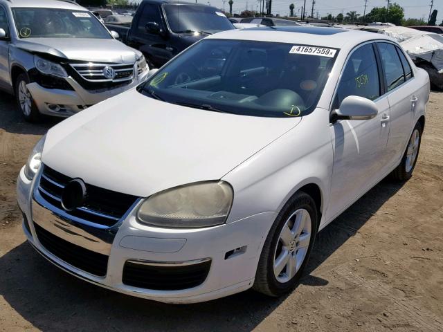 3VWRL71K99M061569 - 2009 VOLKSWAGEN JETTA TDI WHITE photo 2