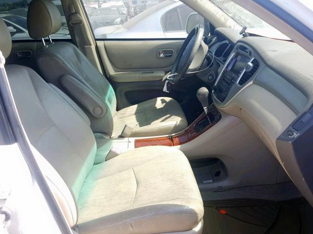 JTEDW21A570020480 - 2007 TOYOTA HIGHLANDER WHITE photo 5