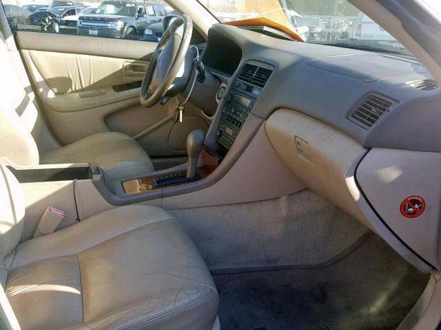 JT8BF22G0V0049055 - 1997 LEXUS ES 300 GOLD photo 5