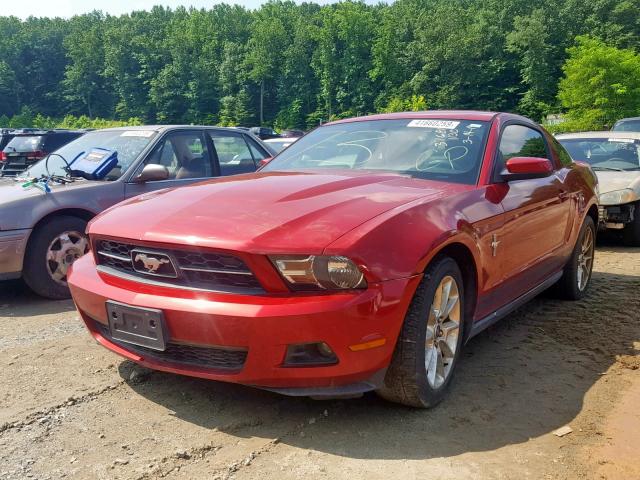 1ZVBP8AN5A5146845 - 2010 FORD MUSTANG RED photo 2