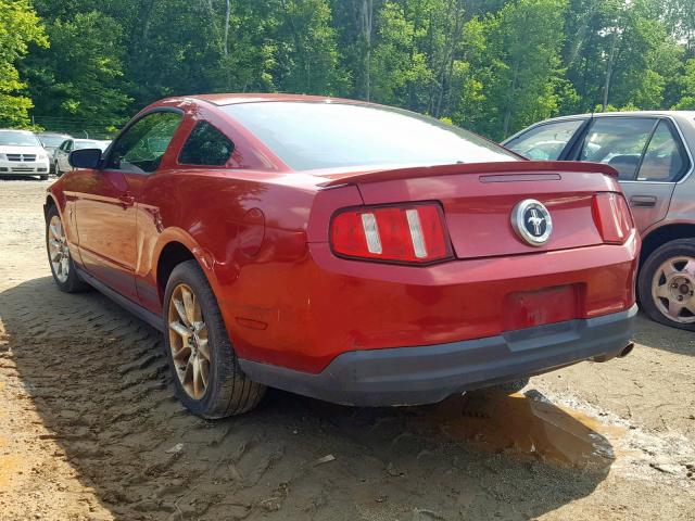 1ZVBP8AN5A5146845 - 2010 FORD MUSTANG RED photo 3