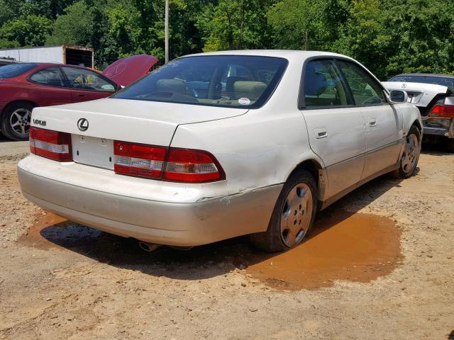 JT8BF28GX10320236 - 2001 LEXUS ES 300 WHITE photo 4