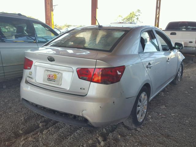 KNAFU4A27C5605692 - 2012 KIA FORTE EX SILVER photo 4