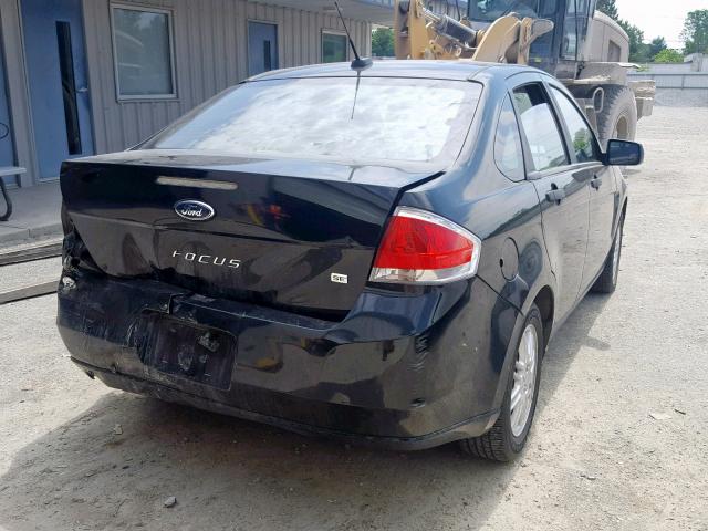 1FAHP3FN0AW284947 - 2010 FORD FOCUS SE BLACK photo 4