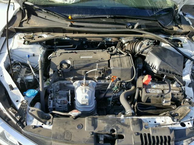 1HGCR2F84HA011361 - 2017 HONDA ACCORD EXL WHITE photo 7