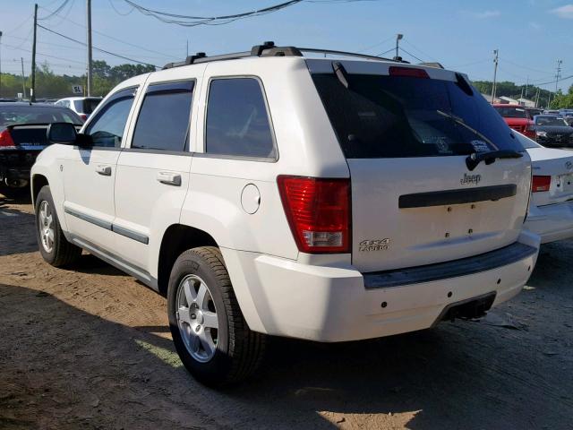 1J8HR48N98C162499 - 2008 JEEP GRAND CHER WHITE photo 3