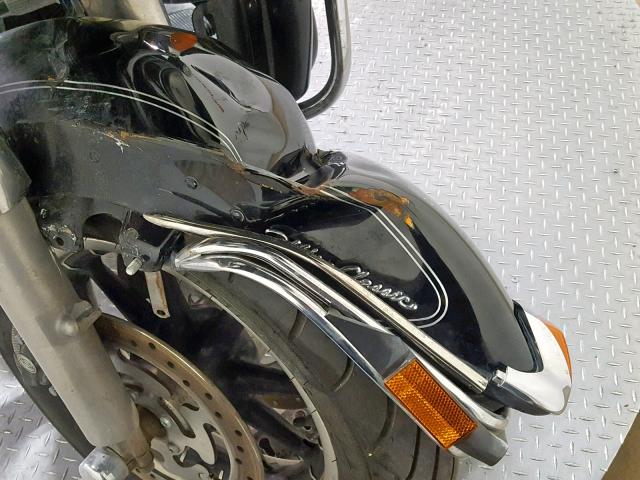 1HD1FC4188Y692561 - 2008 HARLEY-DAVIDSON FLHTCUI BLACK photo 16