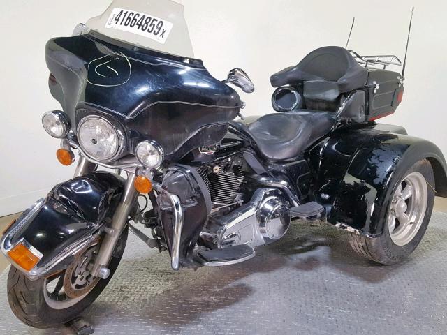 1HD1FC4188Y692561 - 2008 HARLEY-DAVIDSON FLHTCUI BLACK photo 4