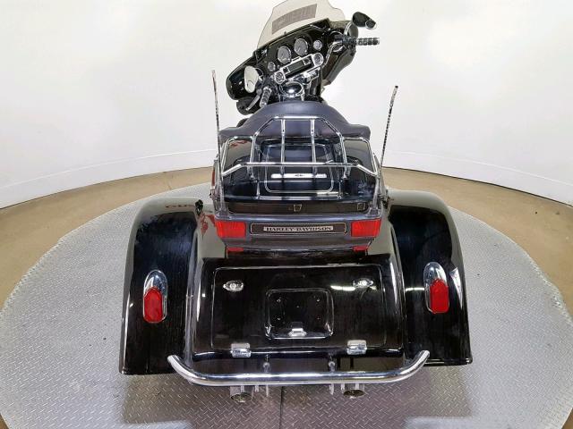 1HD1FC4188Y692561 - 2008 HARLEY-DAVIDSON FLHTCUI BLACK photo 9