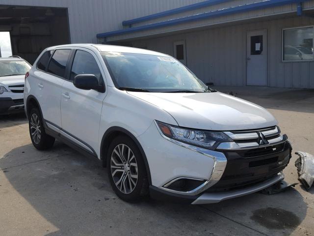 JA4AD2A36JZ004011 - 2018 MITSUBISHI OUTLANDER WHITE photo 1