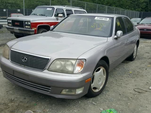 JT8BH28F6X0142271 - 1999 LEXUS LS 400 SILVER photo 2