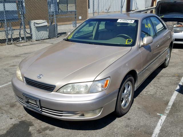 JT8BF28G7X0229059 - 1999 LEXUS ES 300 TAN photo 2