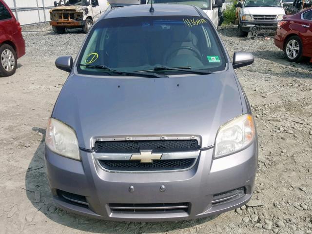 KL1TD5DEXAB132877 - 2010 CHEVROLET AVEO LS SILVER photo 9