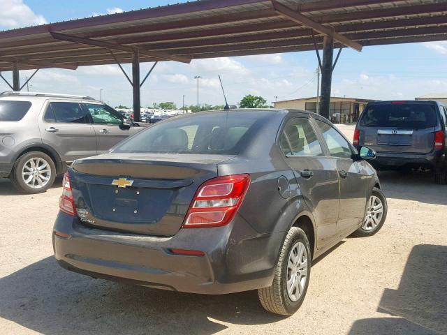 1G1JB5SH4H4102753 - 2017 CHEVROLET SONIC LS 灰色 照片 4