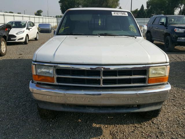 1B7GG23Y1RS700294 - 1994 DODGE DAKOTA WHITE photo 9