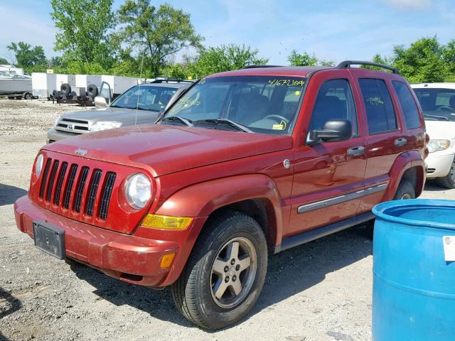 1J4GL38KX5W656623 - 2005 JEEP LIBERTY RE RED photo 2